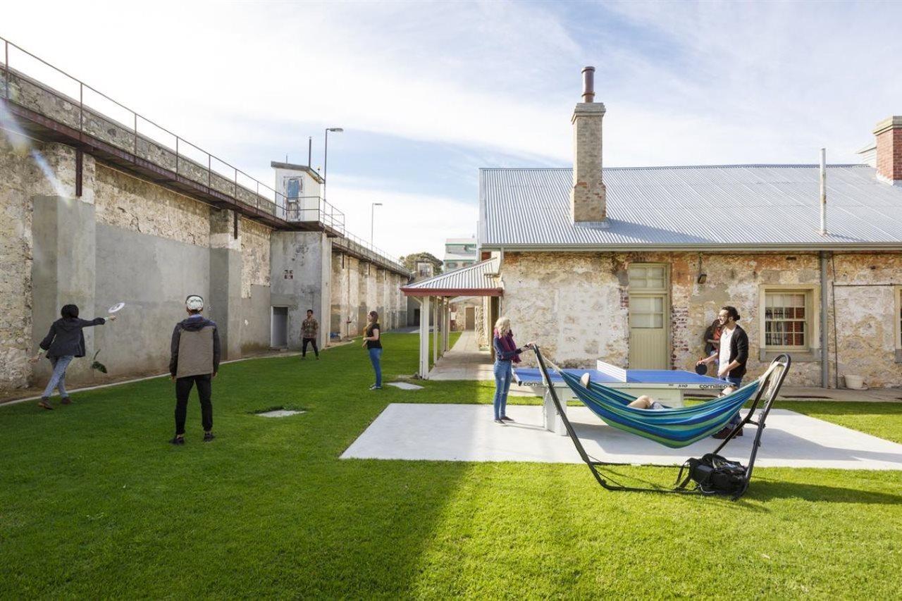 Yha Fremantle Prison Exterior foto